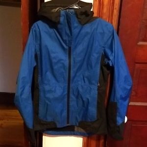 Nau Raincoat